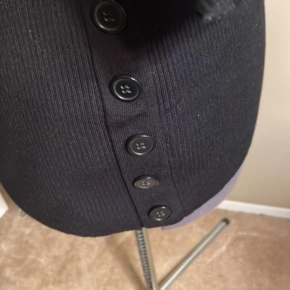 Cable & Gauge sweater - Picture 5 of 5